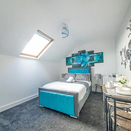 *ra246* For Your Relaxed & Cosy + Free Parking + Free Fast Wifi * Habitación en casa particular