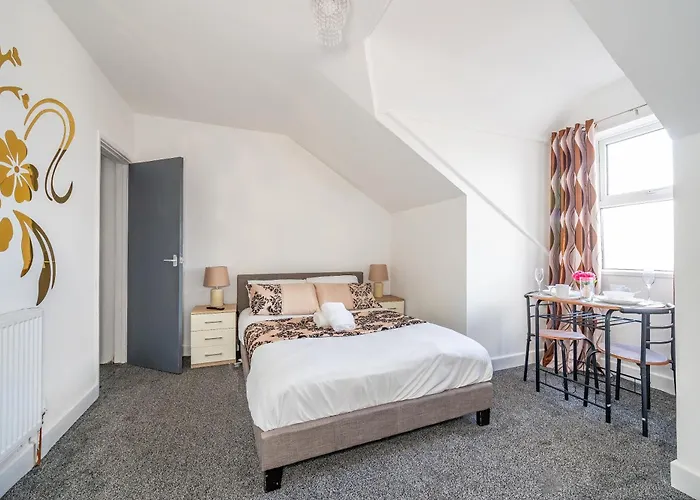 *ra246* For Your Relaxed & Cosy + Free Parking + Free Fast Wifi * * Leeds (West Yorkshire)