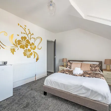 *ra246* For Your Relaxed & Cosy + Free Parking + Free Fast Wifi * Habitación en casa particular