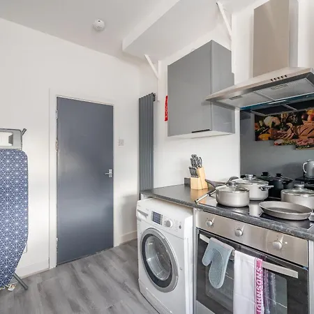 *ra246* For Your Relaxed & Cosy + Free Parking + Free Fast Wifi * Habitación en casa particular *